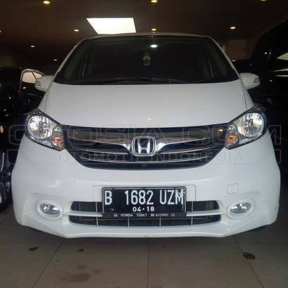  Dijual  Mobil  Bekas  Makassar  Honda Freed 2013 Otosia com