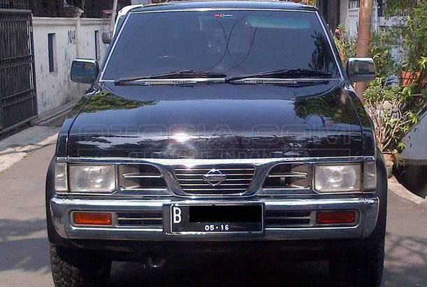 Jual Mobil Nissan Terrano Spirit Bensin 2001 - Jakarta 