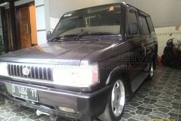 Dijual Mobil  Bekas Bandung Toyota  Kijang  1996