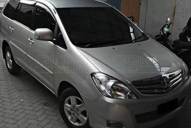 Dijual Mobil Bekas Surabaya - Toyota Kijang Innova 2006 