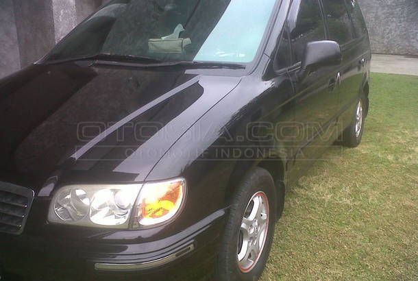 Dijual Mobil Bekas Yogyakarta - Hyundai Trajet 2001