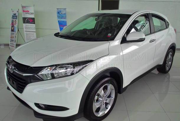 Dijual Mobil Bekas Surabaya - Honda HRV 2015