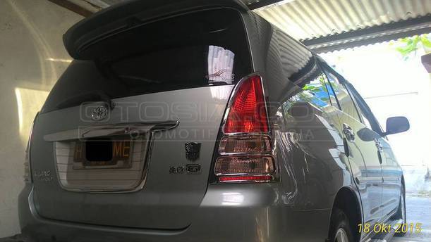 Dijual Mobil Bekas Semarang - Toyota Kijang Innova 2005