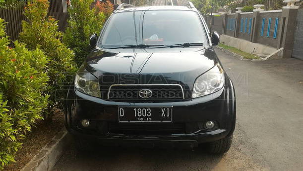 Dijual Mobil Bekas Bandung - Toyota Rush 2008