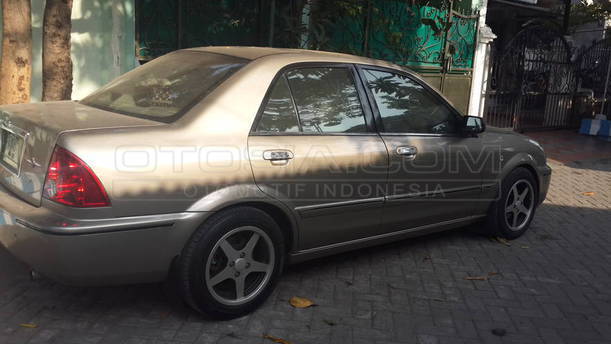 Dijual Mobil Bekas Surabaya - Ford Lynx 2002