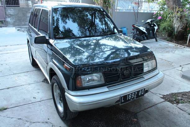 Dijual Mobil Bekas Surabaya - Suzuki Escudo 1996