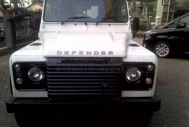 Dijual Mobil Bekas Jakarta Utara - Land Rover Defender 