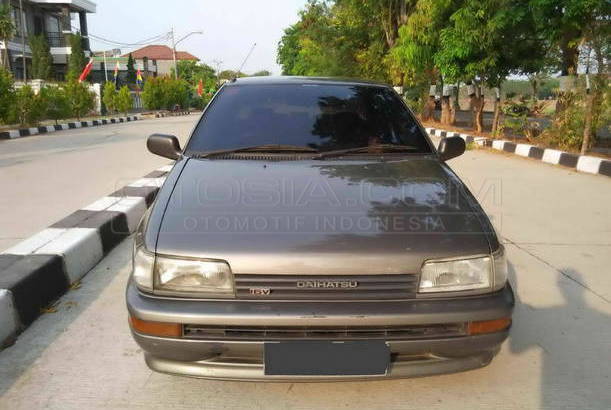 Dijual Mobil Bekas Jakarta Timur - Daihatsu Charade 1991 