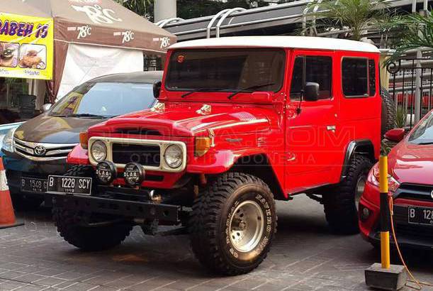 Dijual Mobil Bekas Surabaya - Toyota FJ40, 1980  Otosia.com