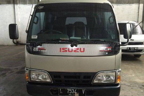 Dijual Mobil Bekas Surabaya - Isuzu Elf 2009 Otosia.com