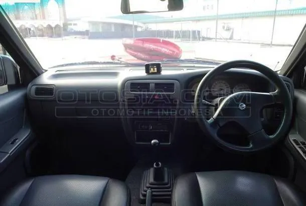 Dijual Mobil Bekas Jakarta Selatan - Nissan Terrano, 2004