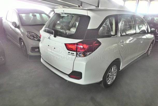  Dijual  Mobil  Bekas  Surabaya  Honda  Mobilio  2021