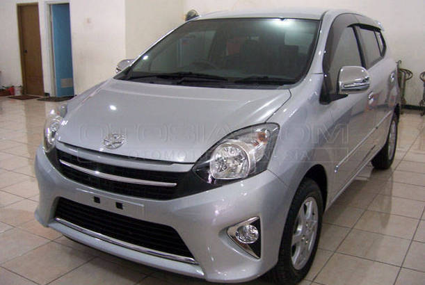 Mobil Kapanlagi.com : Dijual Mobil Bekas Malang - Toyota 