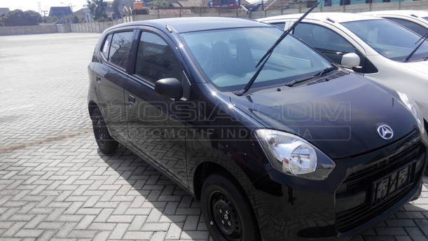 Dijual Mobil Bekas Bandung - Daihatsu Ayla 2015