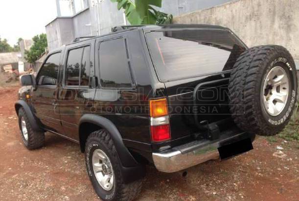 Jual Mobil Nissan Terrano Lain-lain Bensin 2001 - Jakarta 