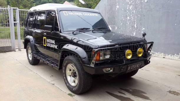  Dijual  Mobil  Bekas  Tangerang Chevrolet  Trooper  1995 