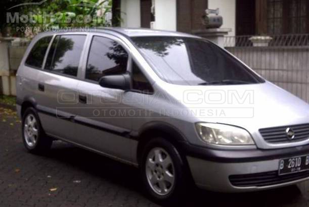 Dijual Mobil Bekas Bekasi - Chevrolet Zafira 2002
