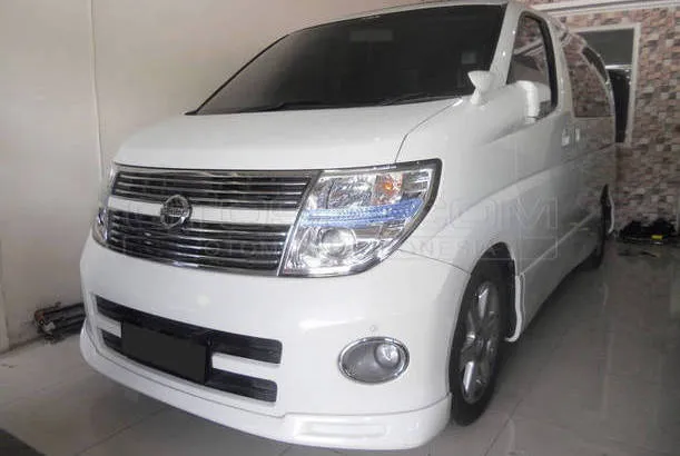 Dijual Mobil Bekas Jakarta Pusat - Nissan Elgrand 2008 