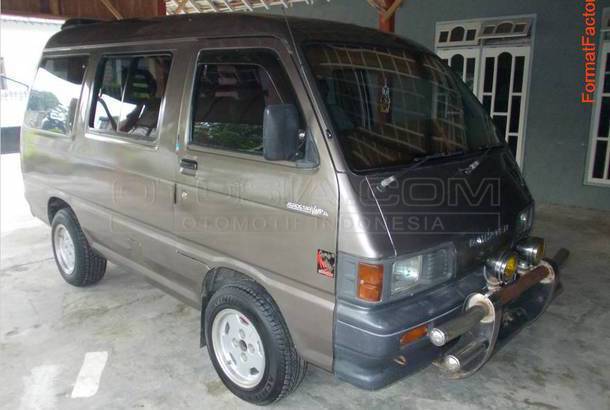 Dijual Mobil Bekas Surabaya - Daihatsu Zebra 1990 