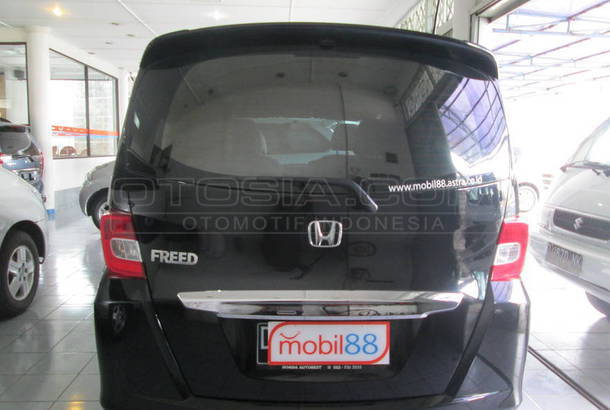  Dijual  Mobil  Bekas  Bandung Honda Freed  2012  Otosia com