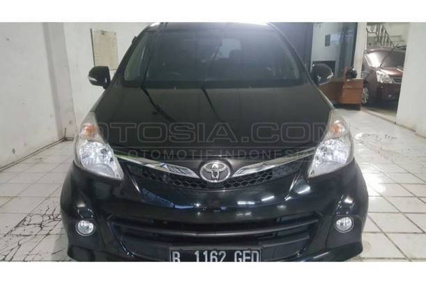 Dijual Mobil Bekas Palembang - Toyota Avanza 2013 