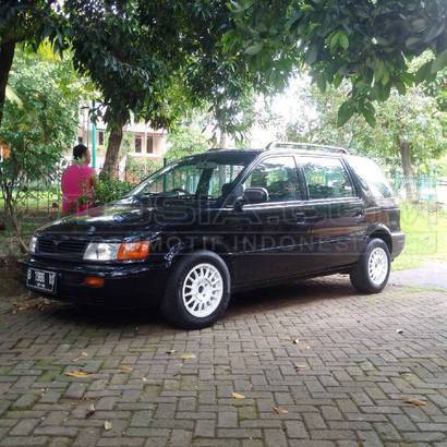 Dijual Mobil Bekas Jakarta Barat - Mitsubishi Chariot 1995