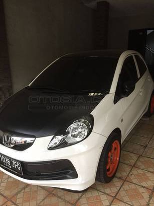 Dijual Mobil Bekas Depok - Honda Brio, 2012