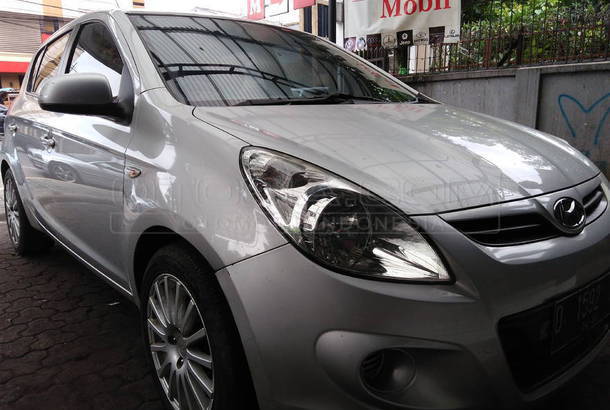 Dijual Mobil Bekas Bandung - Hyundai i20 2010 Otosia.com