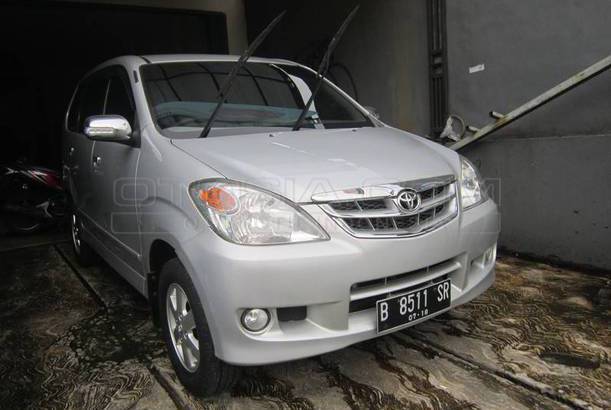 Dijual Mobil Bekas Tangerang - Toyota Avanza, 2008