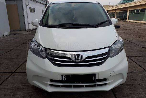 Jual Mobil Honda Freed PSD Bensin 2011 - Jakarta Selatan 