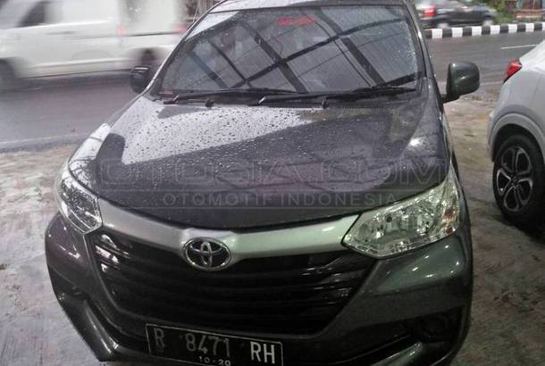 Dijual Mobil Bekas Yogyakarta - Toyota Avanza 2015 