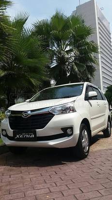 Dijual Mobil Bekas Solo - Daihatsu Xenia 2018 Otosia.com