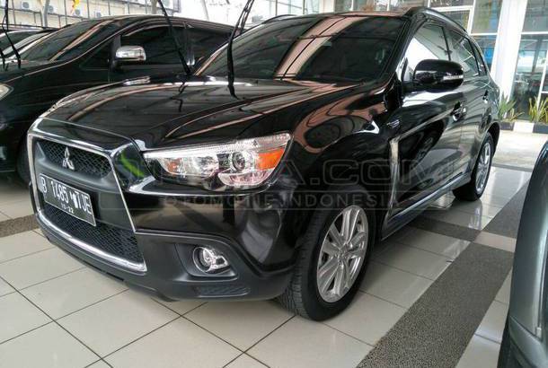 Dijual Mobil Bekas Jakarta Selatan - Mitsubishi Outlander 