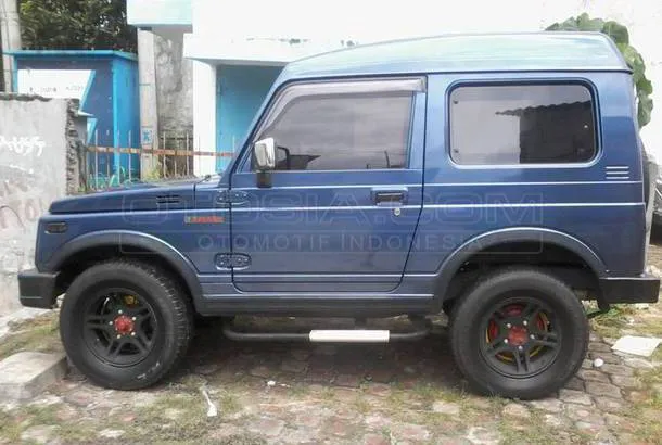 Dijual Mobil Bekas Jakarta Selatan - Suzuki Katana 2002 