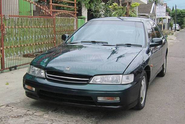 Dijual Mobil Bekas Bandung - Honda Accord 1995