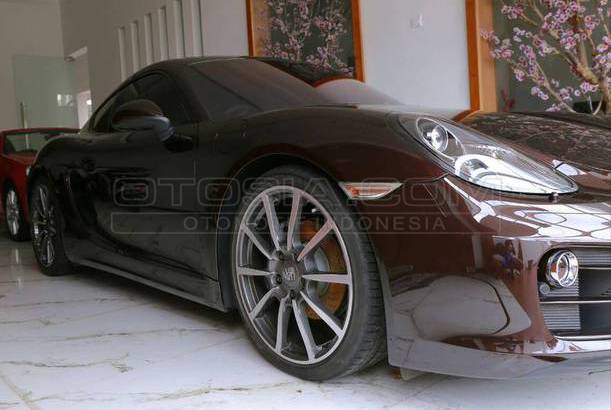 Dijual Mobil Bekas Surabaya - Porsche Cayman 2015