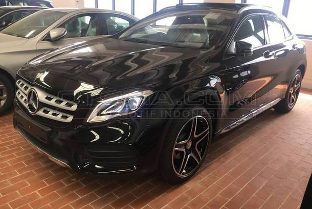 Dijual Mobil Bekas Jakarta Selatan - Mercedes Benz GLA 