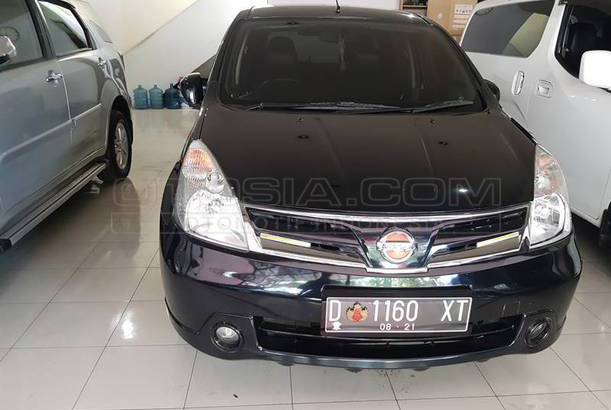 Dijual Mobil Bekas Bandung - Nissan Grand Livina 2011 