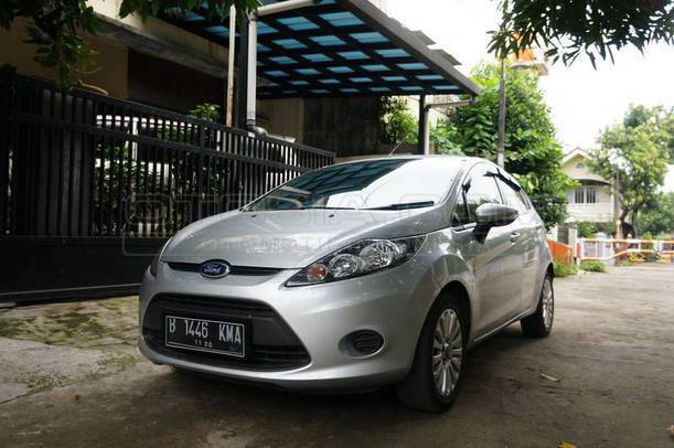  Dijual  Mobil  Bekas  Bandung  Ford  Fiesta 2012
