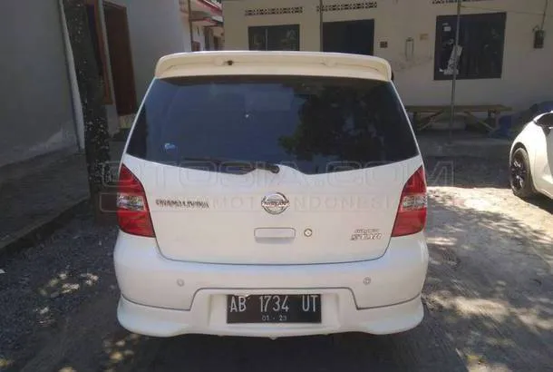 Dijual Mobil Bekas Yogyakarta - Nissan Grand Livina, 2012