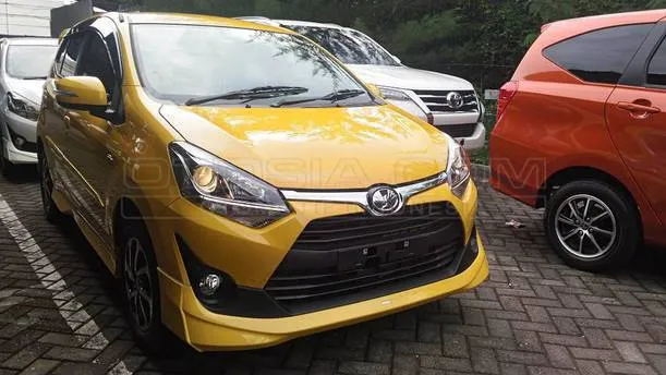 Mobil Agya 2018 Warna Kuning  Cars News