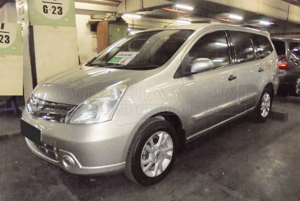 Dijual Mobil Bekas Jakarta Utara - Nissan Grand Livina 
