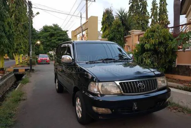 Dijual Mobil Bekas Malang - Toyota Kijang, 2002 | Otosia.com