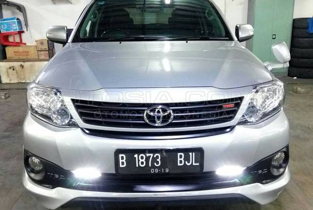 Dijual Mobil Bekas Jakarta Utara - Toyota Fortuner, 2014