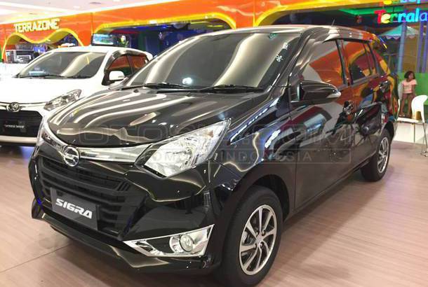 540 Gambar Mobil Sigra 1.2 R At Dlx Terbaik