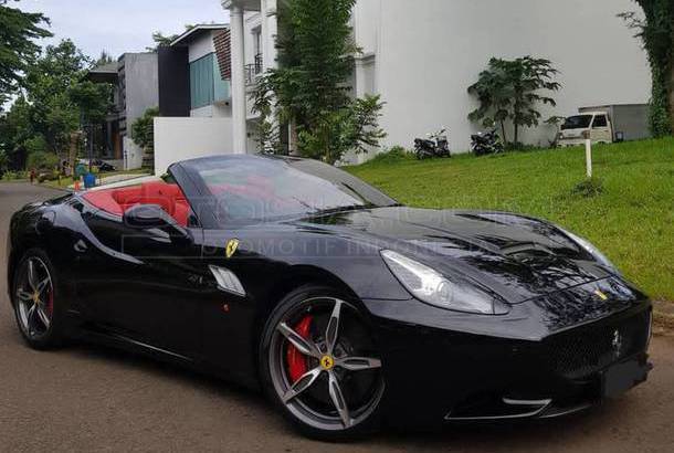 Dijual Mobil Bekas Jakarta Pusat - Ferrari California 