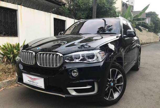 Dijual Mobil  Bekas  Jakarta Selatan BMW  X5  2021 Otosia com