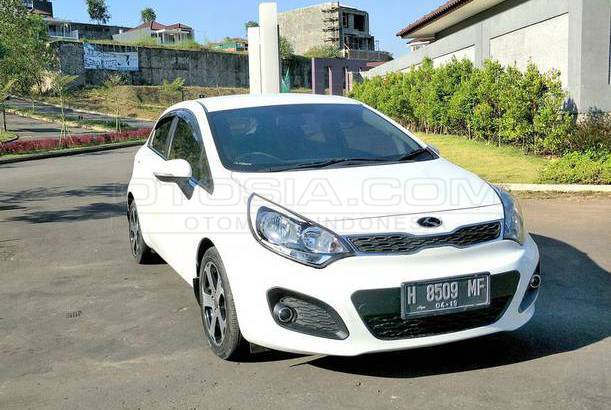 Dijual Mobil Bekas Semarang - KIA Rio 2014 Otosia.com