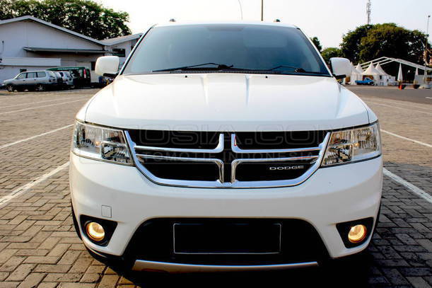 Dijual Mobil Bekas Jakarta Pusat - Dodge Journey 2012