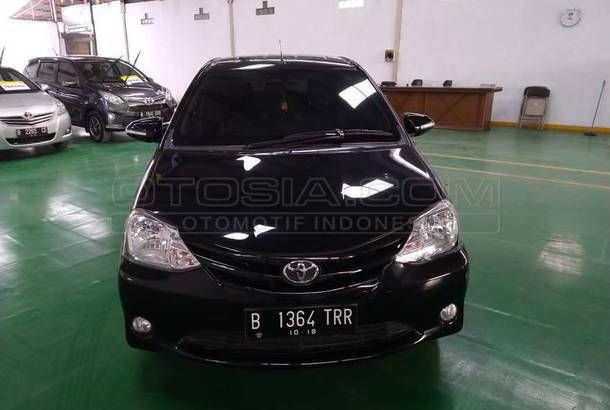 Dijual Mobil Bekas Bekasi - Toyota Etios Valco 2013